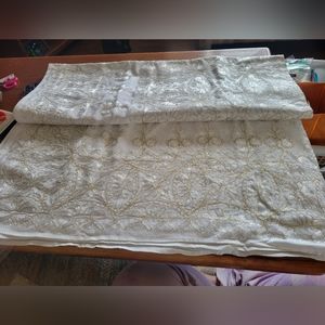 12 piece table cloth and napkins set